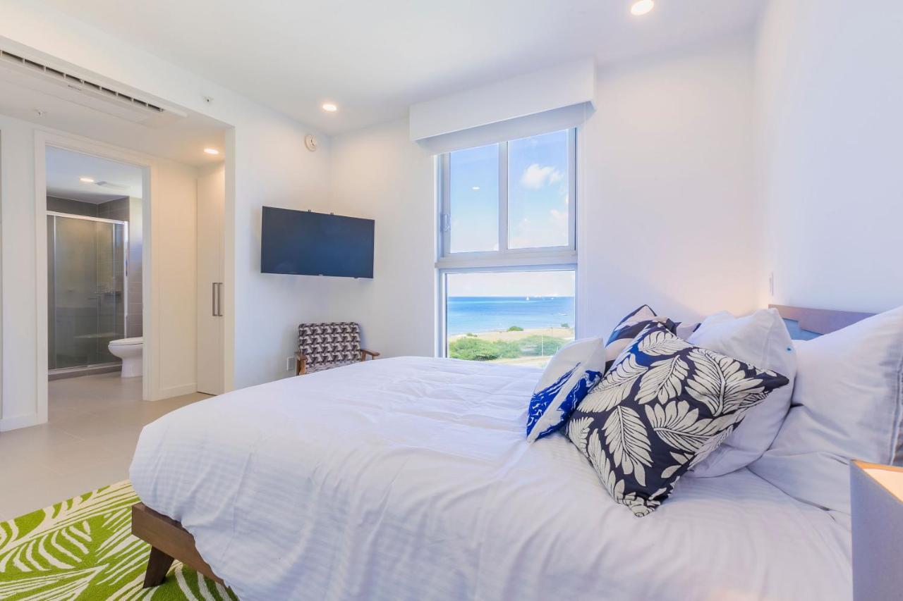Azure Beach Residences Palm Beach Exterior photo