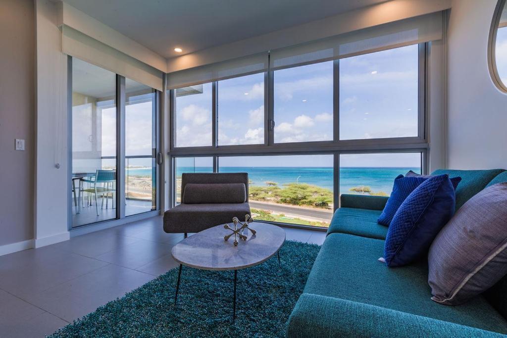 Azure Beach Residences Palm Beach Exterior photo