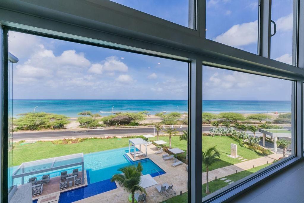 Azure Beach Residences Palm Beach Exterior photo